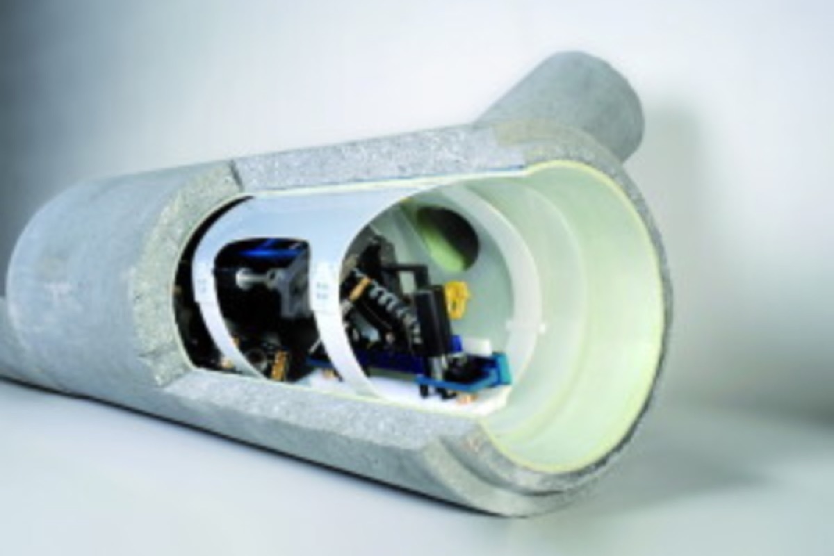 Schnittmodell eines Kanalroboters in einem Betonrohr