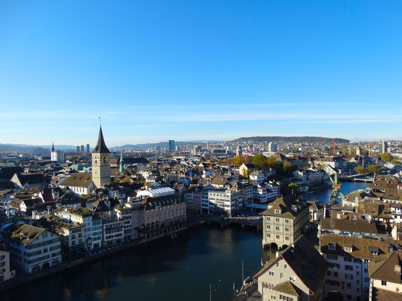 Blick über die Stadt Zürich und die Limmat